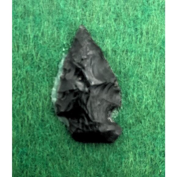 Lot of 11 Native American Arrowheads Framed Case Montana - Picture 12 of 15